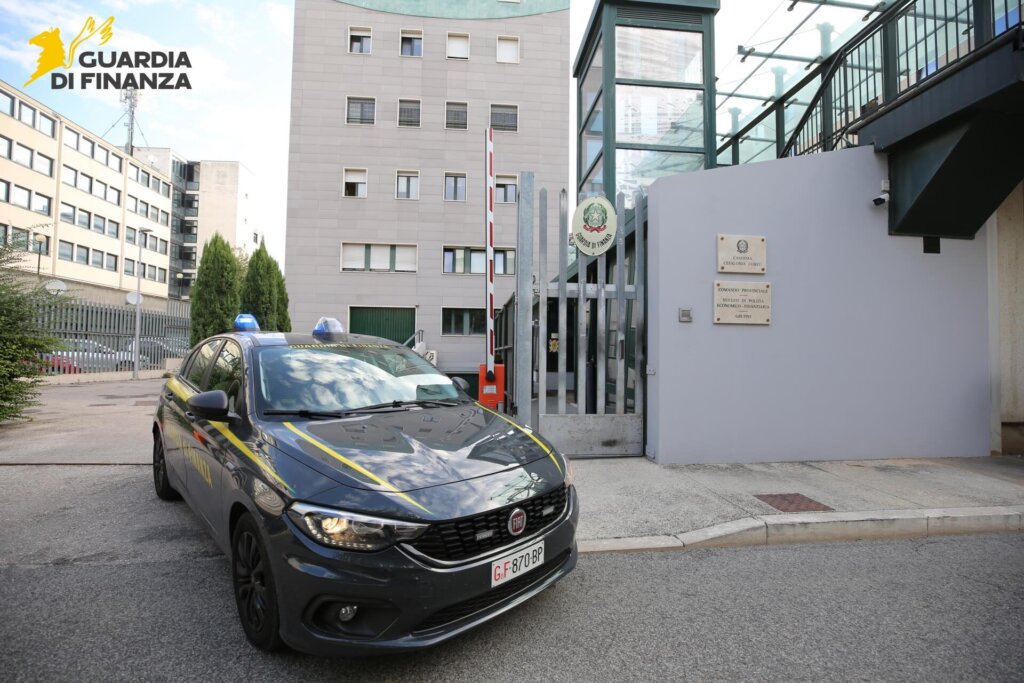 Corruzione e turbata libertà degli incanti, tre arresti: c’è anche un amministratore di società di Chiusi