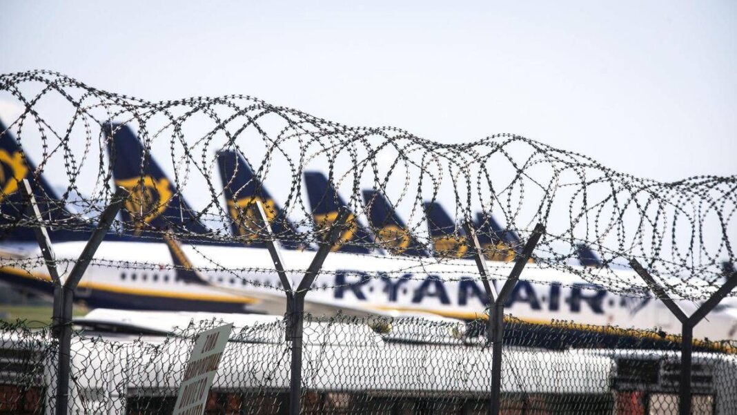 Ryanair: tre nuovi aerei a Milano per inverno 2025, obiettivo 2034 300 mln passeggeri